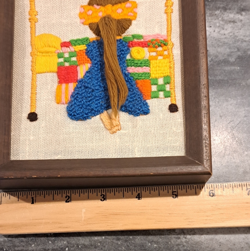 Vintage Pair of Wooden Framed Embroidery Wall Hangings - Picture 5 of 7